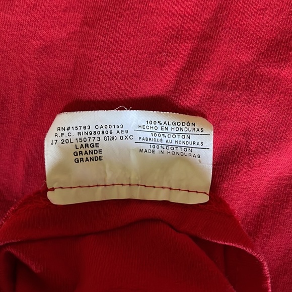 Red Youngstown State University Penguins Short Sleeve Unisex Tee Shirt Size L - Picture 3 of 3